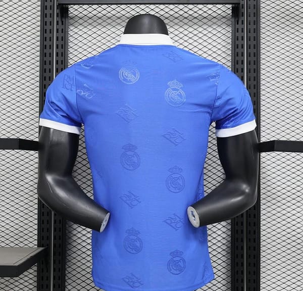 Player Version 24/25 Real Madrid Blue Pre-Match Jersey - Image 5