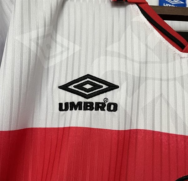 Retro 97/98 Flamengo Away Jersey - Image 5