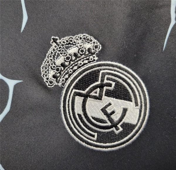 24/25 Real Madrid Black Panthers Special Jersey - Image 5