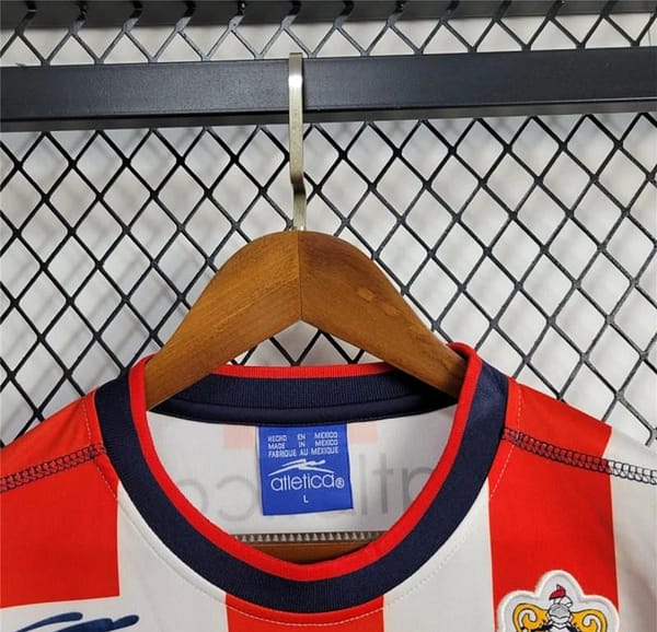 Retro 02/03 Chivas Guadalajara Home Jersey - Image 6
