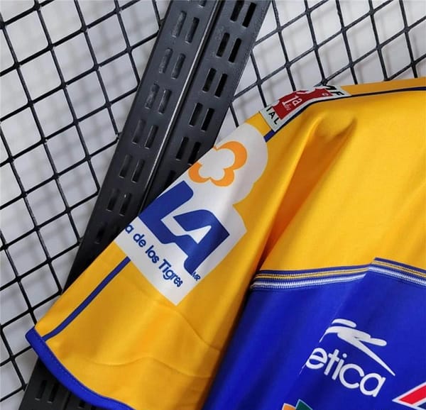 Retro 01/02 Tigres UANL Home Jersey - Image 9