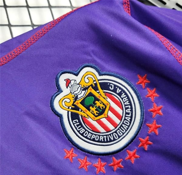 Retro 02/03 Chivas Guadalajara Third Jersey - Image 6