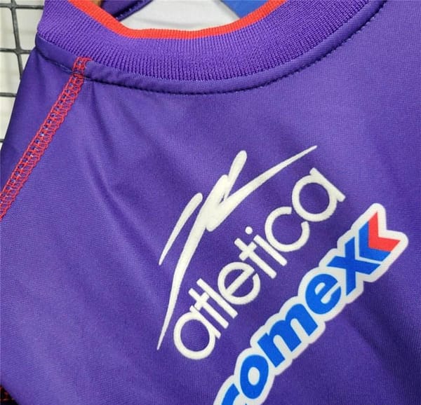 Retro 02/03 Chivas Guadalajara Third Jersey - Image 8