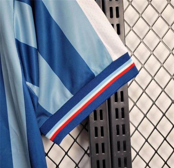 Retro 17/18 Chivas Guadalajara Away Jersey - Image 4