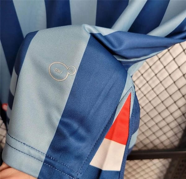 Retro 17/18 Chivas Guadalajara Away Jersey - Image 7