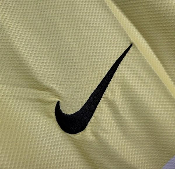 Retro 14/15 Club America Home Jersey - Image 3