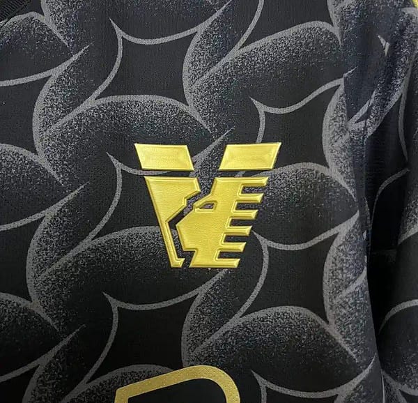 24/25 Venezia Home Match Jersey With CYNAR Sponsor - Image 4