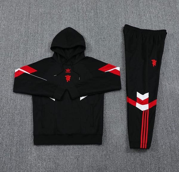 24/25 Manchester United Black Hoodie Jacket +Long Pants - Image 13