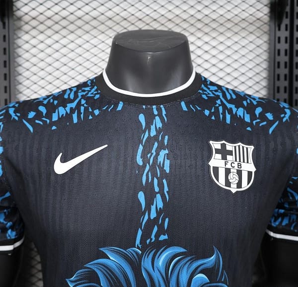Player Version 24/25 Barcelona Special Edition - Image 9