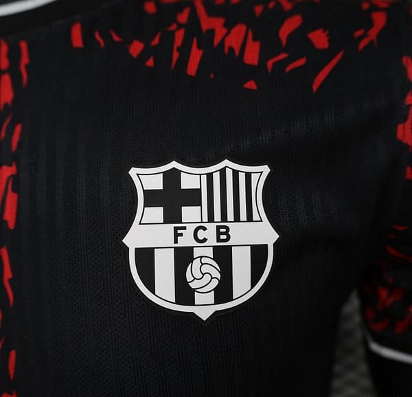 Player Version 24/25 Barcelona Special Edition - Image 8