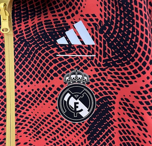 24/25 Real Madrid Yellow/Red Reversible Windbreaker - Image 7