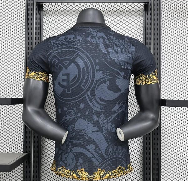 Player Version 24/25 Real Madrid Black Jersey With Golden Dragon - Image 2