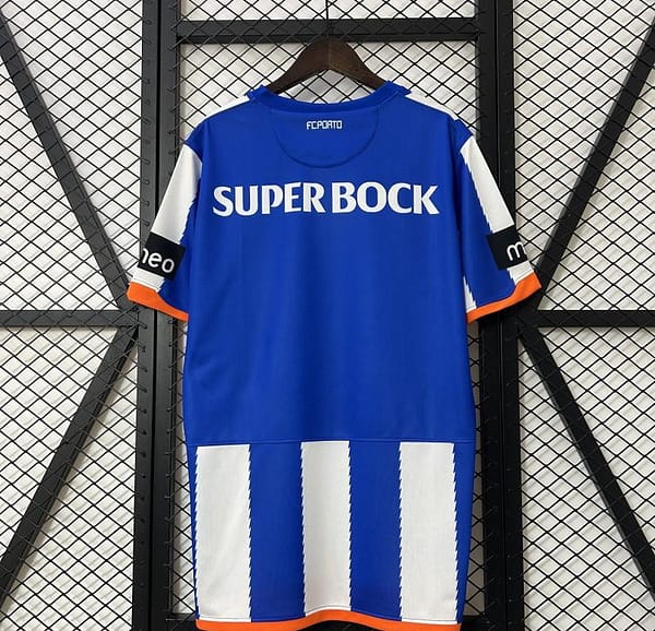Retro 10/11 Porto Home Jersey - Image 4