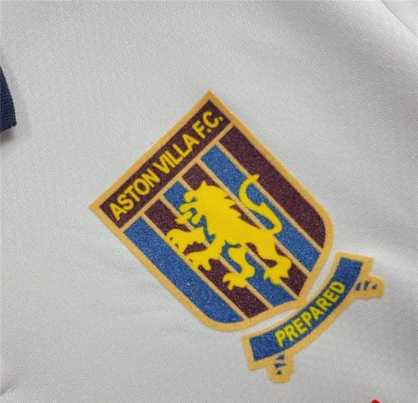 Retro 94/95 Aston Villa Third White Jersey - Image 7