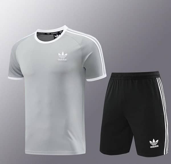 24/25 Adidas Original Green Short Sleeve Jersey+Shorts - Image 14