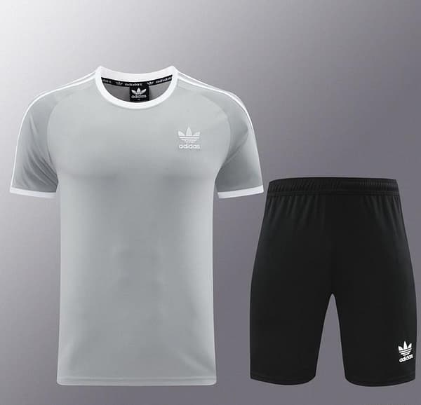 24/25 Adidas Original Green Short Sleeve Jersey+Shorts - Image 15