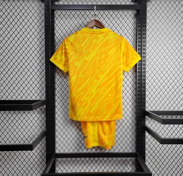 24/25 Kids Tottenham Hotspur Yellow Goalkeeper Jersey - Image 3