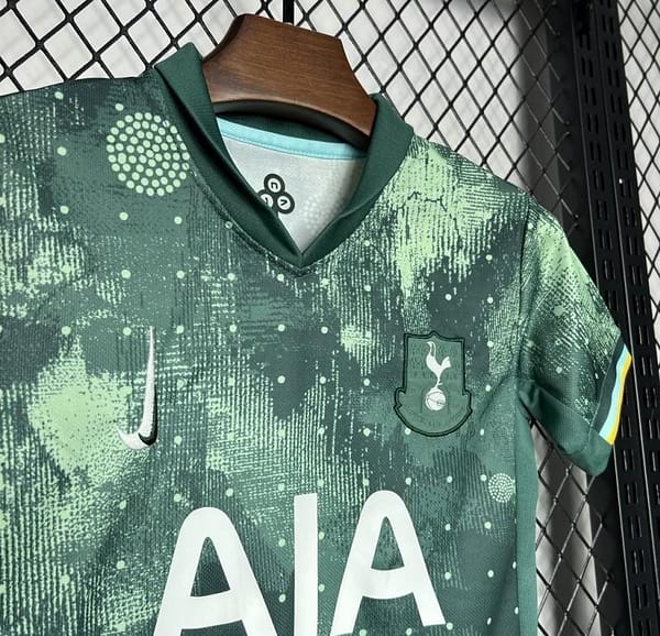 24/25 Kids  Tottenham Hotspur Third Green Jersey - Image 4