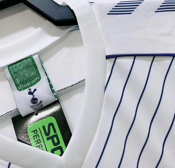 Retro 95/96 Tottenham Hotspur Home Jersey - Image 5