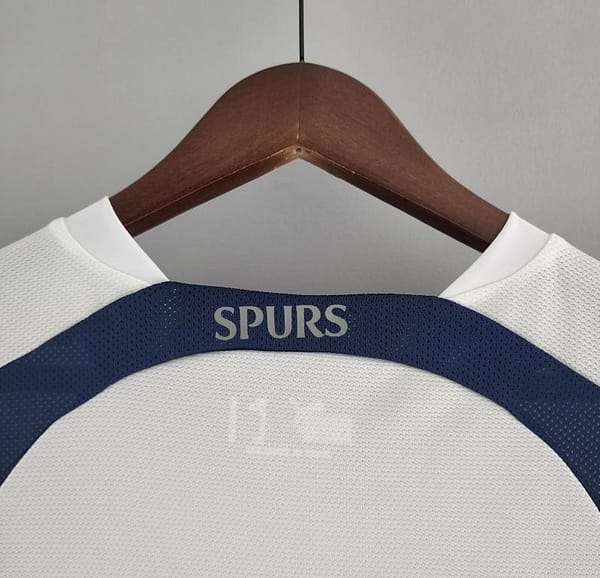 Retro Tottenham Hotspur 06/07 Home Soccer Jersey - Image 3