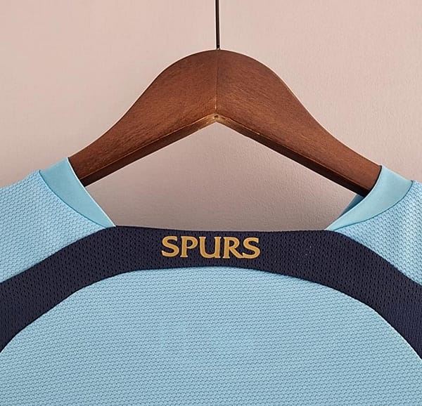 Retro Tottenham Hotspur 06/07 Away Soccer Jersey - Image 3
