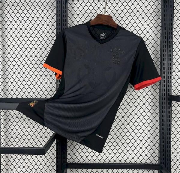 2025/26 Galatasarays Black Special Edition Jersey - Image 2