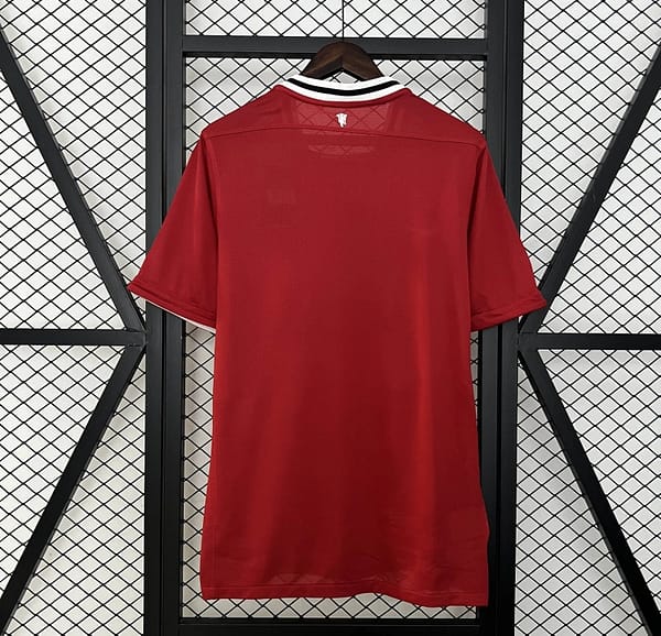 11/12 Retro Manchester United Home Jersey - Image 9