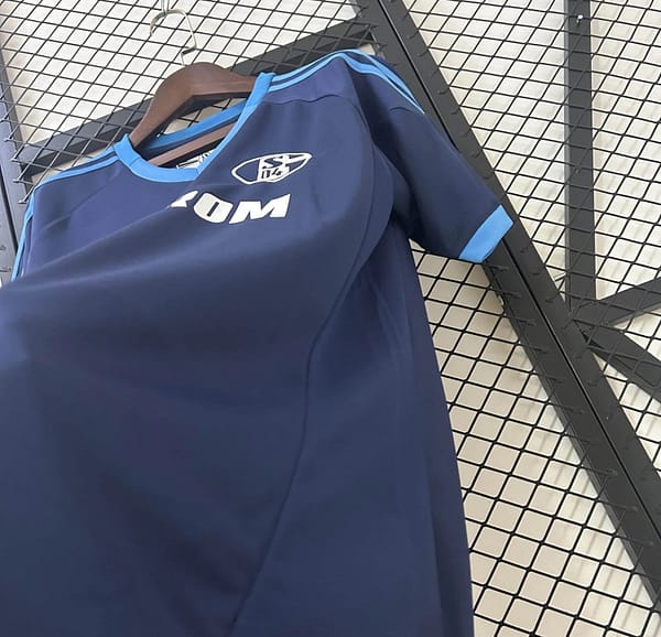 10/11 Retro Schalke 04 Away Jersey - Image 10