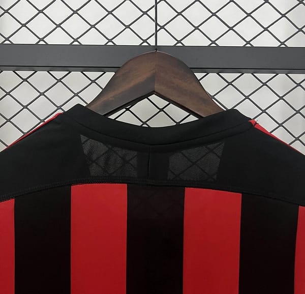 03/04 AC Milan Home Retro Jersey - Image 10