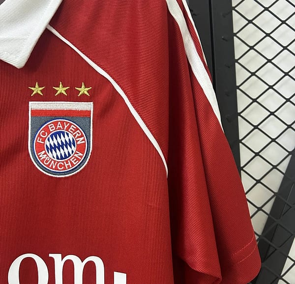 05/06 Retro Bayern Munich Home Jersey - Image 4