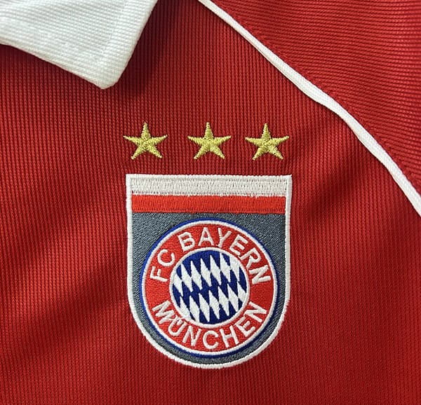 05/06 Retro Bayern Munich Home Jersey - Image 7