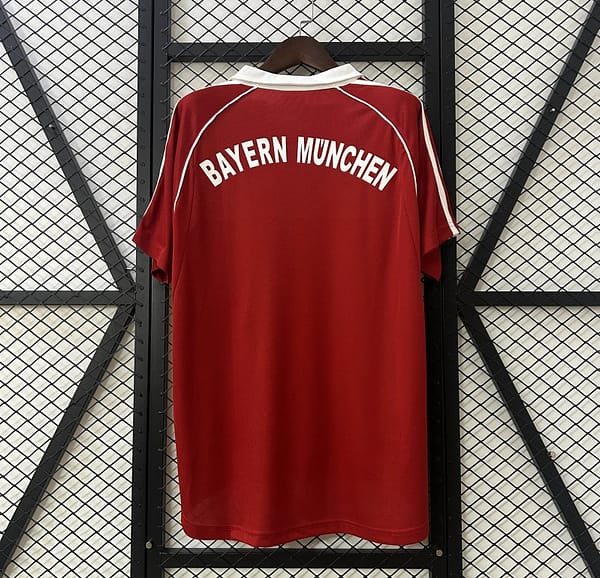 05/06 Retro Bayern Munich Home Jersey - Image 9