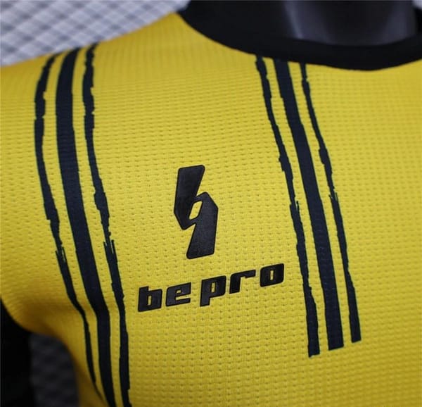 24/25 Player Version USMH Home Jersey - Image 4