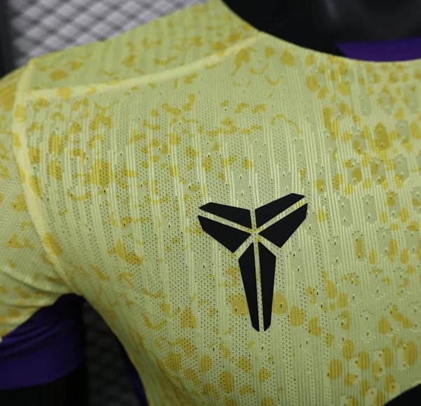 25/26 Player Version Barcelona Yellow 125Th Anniversary Jersey - Image 3