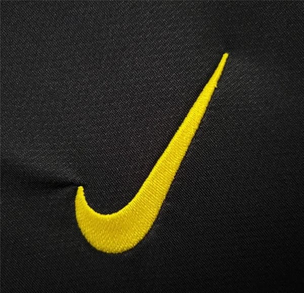 11/12 Retro Barcelona Away Long Sleeve Jersey - Image 4