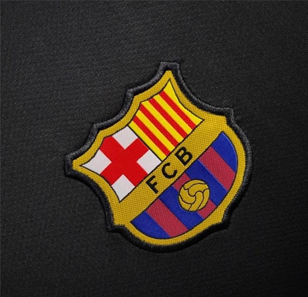 11/12 Retro Barcelona Away Long Sleeve Jersey - Image 5
