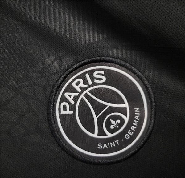 17/18 Retro PSG Black 2 Away Jersey - Image 3