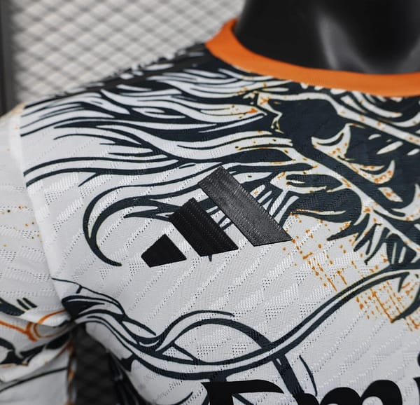 25/26 Player Version Real Madrid Special Edition Jersey - Image 4