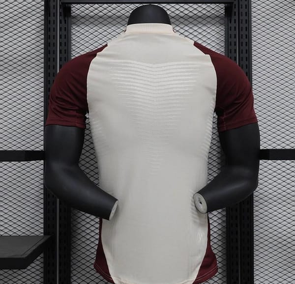 25/26 Player Version Bayern Munich Training White Wine Jersey - Image 8
