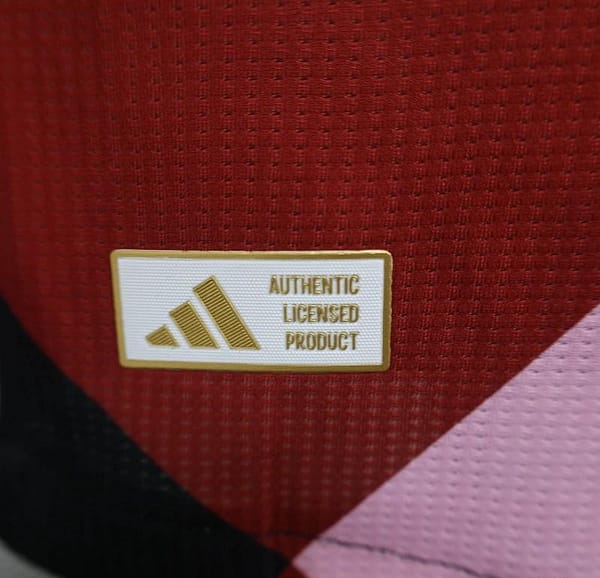 25/26 Player Version Bayern Munich Training Grid Pattern Jersey - Image 9