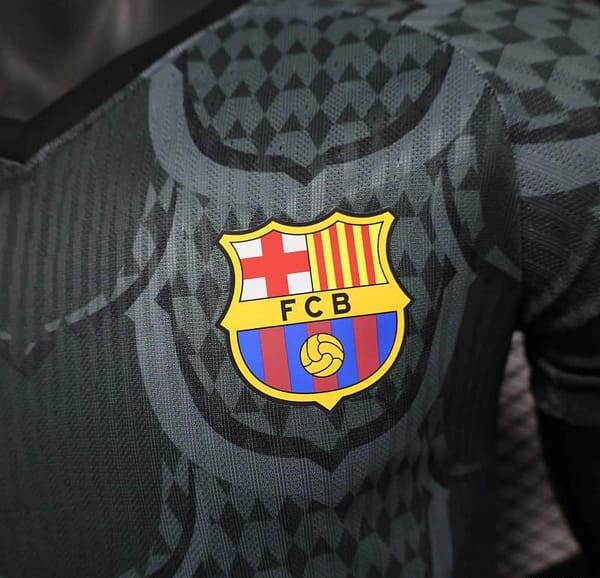 25/26 Player Version Barcelona Special Edition - Image 3