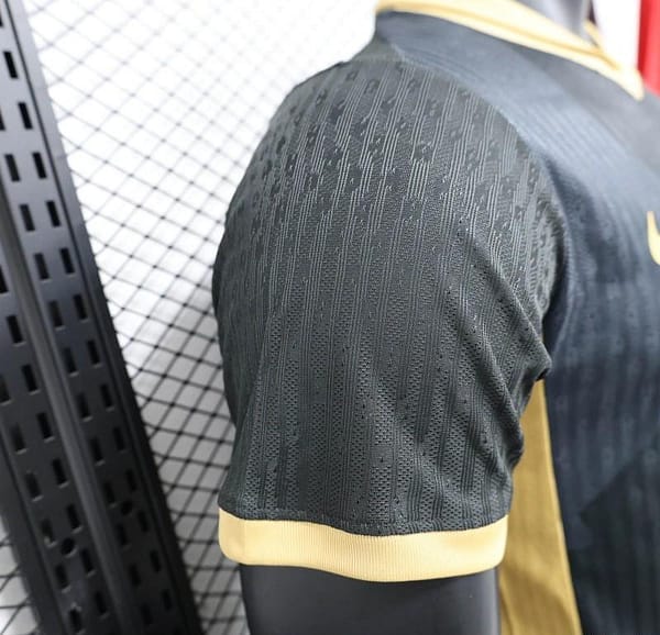 25/26 Player Version Barcelona Special Edition Black Jersey - Image 2
