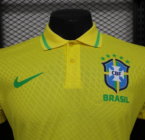 25/26 Player Version Brazil POLO Yellow Jersey - Image 2