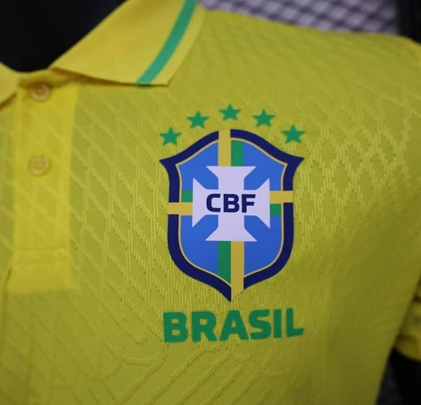 25/26 Player Version Brazil POLO Yellow Jersey - Image 3