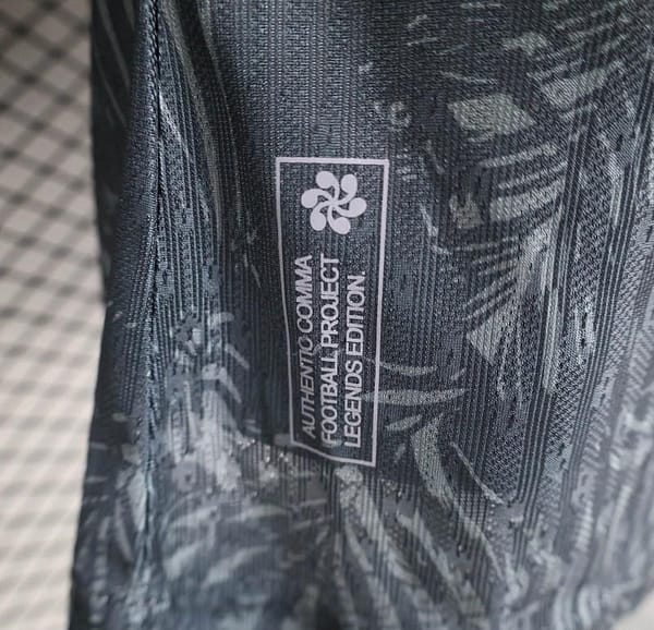 25/26 Player Version Brazil Commemorative Edition Black Jersey - Image 5