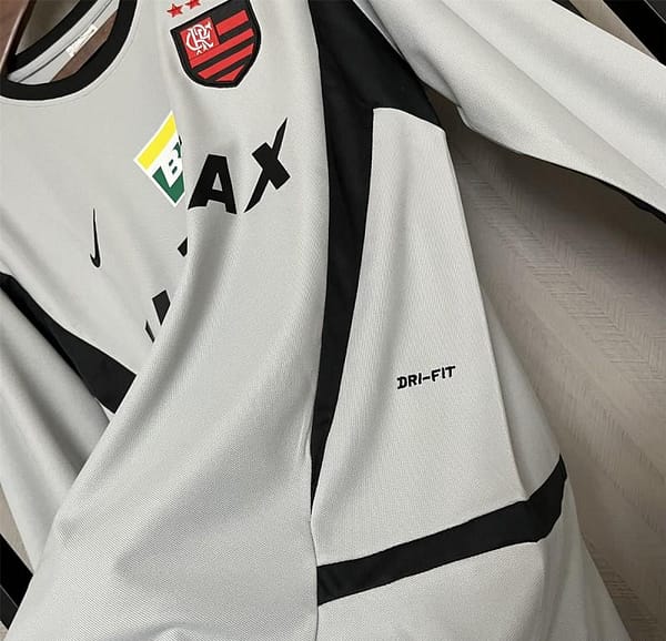 02/03 Retro Flamengo Grey Goalkeeper Long Sleeve Grey Jersey - Image 7