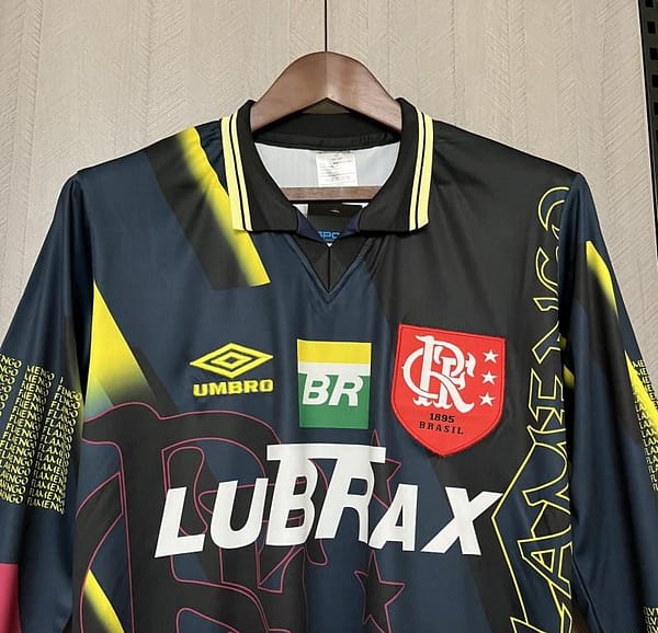 Retro1997/98 Flamengo Black Goalkeeper Long Sleeve Jersey - Image 2