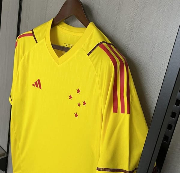 24/25 Cruzeiro Limited Edition Goalkeeper Yellow Jersey - Image 6