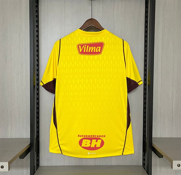 24/25 Cruzeiro Limited Edition Goalkeeper Yellow Jersey - Image 2