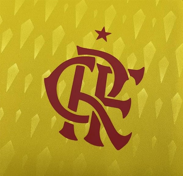 24/25 Flamengo Limited Edition Goalkeeper Yellow Jersey - Image 3